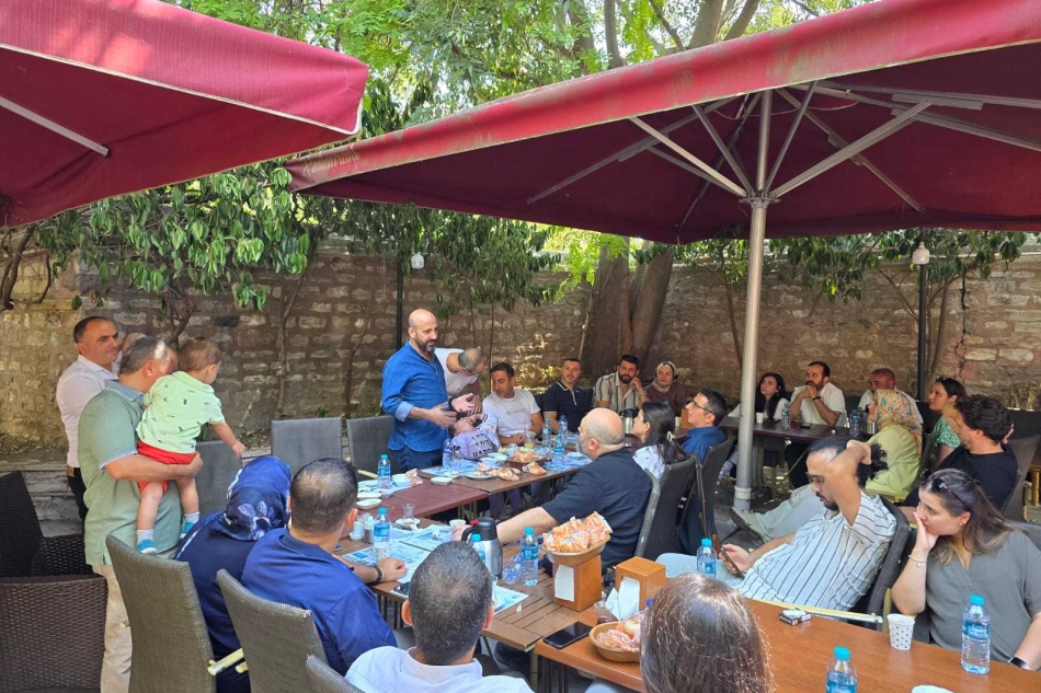 Members of the Imad-der Association met at a breakfast event in Istanbul.